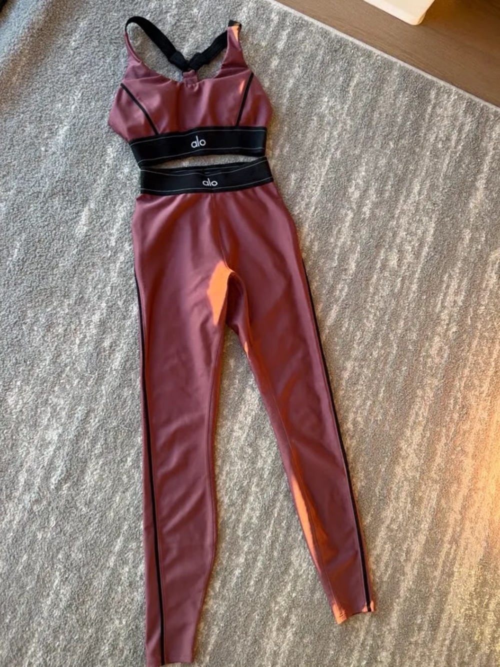 Alo Yoga Size S/M/L